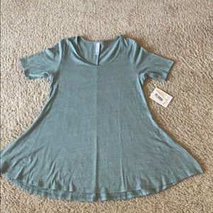 LulaRoe Perfect T